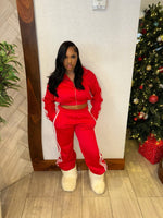 Load image into Gallery viewer, Fall in love sweatsuit
